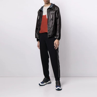 Chaqueta Reversible con Capucha Logo Emporio Armani SS21 Azul - Regalo Ideal. 3K1BS3-1NZMZ-F942 Sizing Chaqueta Reversible con Capucha Logo Emporio Armani SS21 Azul - Regalo Ideal. 3K1BS3-1NZMZ-F942