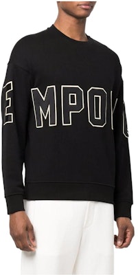 エンポリオ アルマーニ SS22 ロゴプリント入りブラック長袖スウェットシャツ. 3L1MCL-1JWPZ-0999 Lookbook エンポリオ アルマーニ SS22 ロゴプリント入りブラック長袖スウェットシャツ. 3L1MCL-1JWPZ-0999