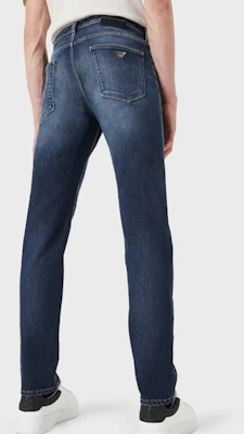 EMPORIO ARMANI SS22 修身款藍色破洞牛仔褲拉鍊鈕扣設計 3L1J06-1DN8Z-0942 Purchase EMPORIO ARMANI SS22 修身款藍色破洞牛仔褲拉鍊鈕扣設計 3L1J06-1DN8Z-0942