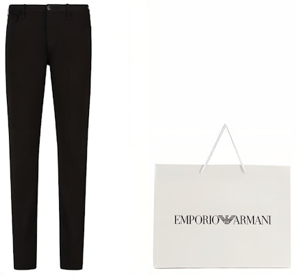 Emporio Armani SS22 纯色直筒黑色牛仔裤 8N1J11-1DHDZ-0005 Lookbook Emporio Armani SS22 纯色直筒黑色牛仔裤 8N1J11-1DHDZ-0005