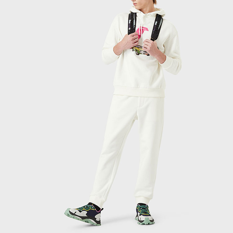 Lookbook EMPORIO ARMANI SS22 Racing Capsule Car Print Hoodie  Off-White. 3L1M8Q-1JW3Z-0102