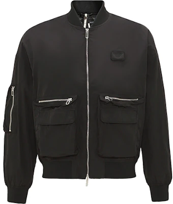 Chaqueta Bomber Negra Casual Multi-Bolsillos Emporio Armani SS23. 6L1BM4-1NKWZ-0999 Order Chaqueta Bomber Negra Casual Multi-Bolsillos Emporio Armani SS23. 6L1BM4-1NKWZ-0999