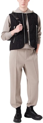 艾玛波利阿玛尼 SS23 黑色纯色拉链口袋立领马甲 6R1BN81-NZKZ1-0999 Lookbook 艾玛波利阿玛尼 SS23 黑色纯色拉链口袋立领马甲 6R1BN81-NZKZ1-0999