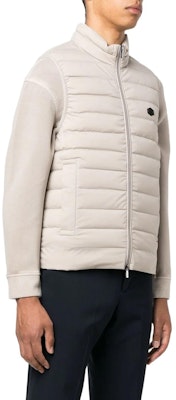 EMPORIO ARMANI SS23 棕色标志纯色拉链马甲. 8N1BQ1-1NLRZ-0135 Purchase EMPORIO ARMANI SS23 棕色标志纯色拉链马甲. 8N1BQ1-1NLRZ-0135