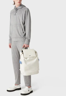 EMPORIO ARMANI SS23 Suéter Tejido con Capucha y Cordón Gris. 3R1B6P-1J28Z-0616 Lookbook EMPORIO ARMANI SS23 Suéter Tejido con Capucha y Cordón Gris. 3R1B6P-1J28Z-0616