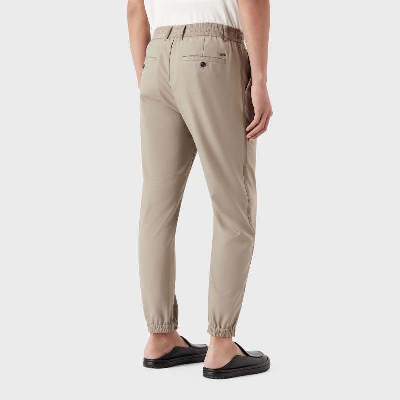 Shop Emporio Armani SS23 高腰束脚裤卡其色. 3R1PC0-1NRBZ-0144