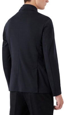 EMPORIO ARMANI SS23 海軍藍可拆內襯領西裝外套. 3R1GM0-1JMTZ-0920 Shop EMPORIO ARMANI SS23 海軍藍可拆內襯領西裝外套. 3R1GM0-1JMTZ-0920