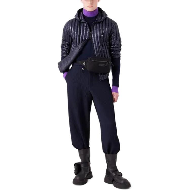 Lookbook EMPORIO ARMANI SS23 Chaqueta Acolchada con Capucha Azul Marino Cremallera. 6R1B791-NKZZ1-0920