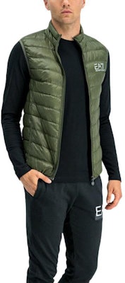 EMPORIO ARMANI SS23 無袖拉鍊背心 綠色附標誌刺繡 8NPQ01-PN29Z-1852 Shop EMPORIO ARMANI SS23 無袖拉鍊背心 綠色附標誌刺繡 8NPQ01-PN29Z-1852