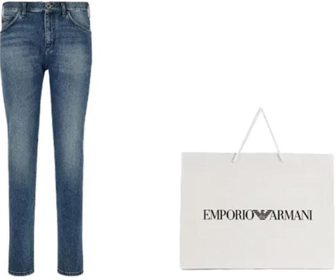 EMPORIO ARMANI SS23 Seluar Jeans Denim Biru Potongan Lurus Mid-Rise Lelaki 3R1J16-1D0FZ-0942 Lookbook EMPORIO ARMANI SS23 Seluar Jeans Denim Biru Potongan Lurus Mid-Rise Lelaki 3R1J16-1D0FZ-0942