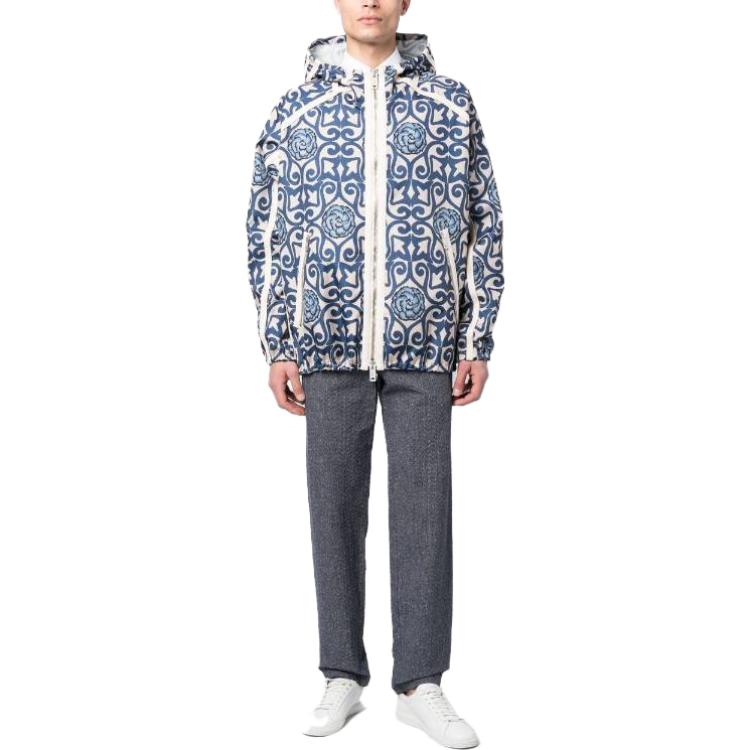 Lookbook Emporio Armani SS23 Chaqueta Bomber Azul con Estampado Grande 3R1B6F-1N6HZ-F945