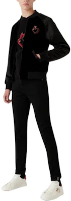 EMPORIO ARMANI SS23 兔子刺繡緞面飛行夾克 男款 黑色 3R1BD5-1NSAZ-0999 Lookbook EMPORIO ARMANI SS23 兔子刺繡緞面飛行夾克 男款 黑色 3R1BD5-1NSAZ-0999