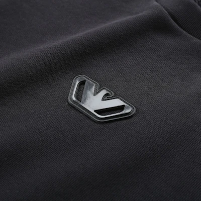 安普里奥阿玛尼 SS24 黑色徽标贴布圆领T恤. 3D1T6Z-1J6IZ-0999 Shop 安普里奥阿玛尼 SS24 黑色徽标贴布圆领T恤. 3D1T6Z-1J6IZ-0999