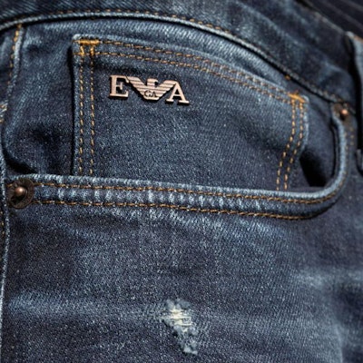 EMPORIO ARMANI SS24 低腰修身型藍色水洗直筒牛仔褲 6D1J06-1D98Z Details for EMPORIO ARMANI SS24 低腰修身型藍色水洗直筒牛仔褲 6D1J06-1D98Z