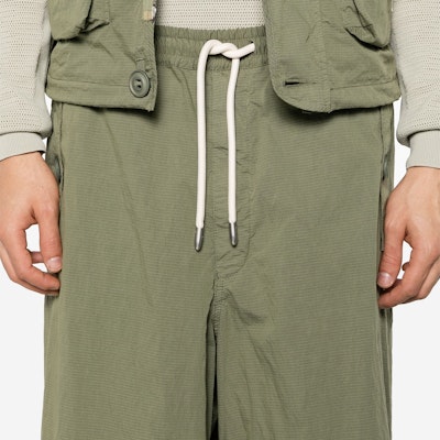 エンポリオアルマーニ SS24 オリーブグリーン ワイドレッグ カジュアルパンツ. 3D1P9D-1K3CZ-05C0 Details for エンポリオアルマーニ SS24 オリーブグリーン ワイドレッグ カジュアルパンツ. 3D1P9D-1K3CZ-05C0