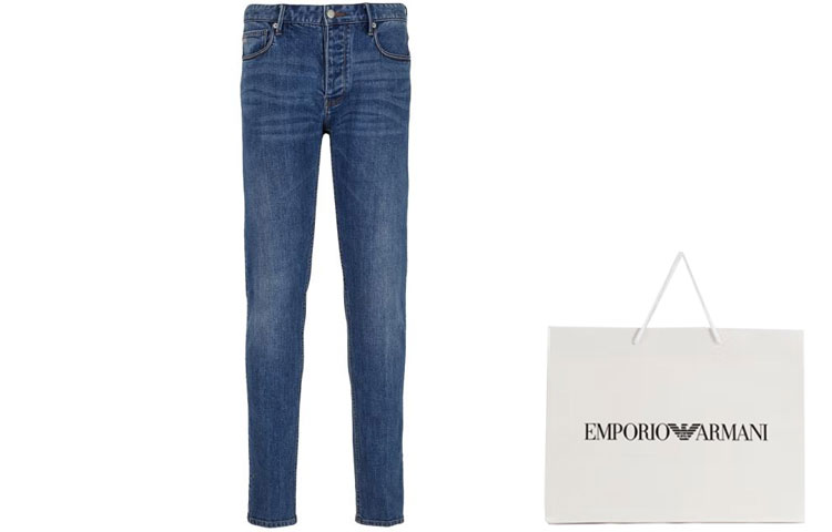 Lookbook Emporio Armani SS24 修身低腰直筒牛仔褲 藍色。 3D1J75-1DRRZ-0943