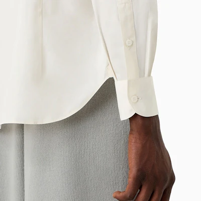 EMPORIO ARMANI SS24 纯色休闲长袖衬衫按钮式设计。 3D1C86-1K2NZ-0128 Purchase EMPORIO ARMANI SS24 纯色休闲长袖衬衫按钮式设计。 3D1C86-1K2NZ-0128