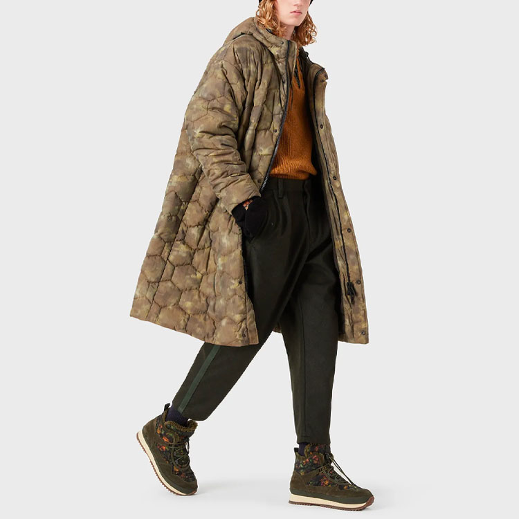 Purchase CHAQUETA VERDE SOSTENIBLE DE CAMUFLAJE EMPORIO ARMANI. 6K1LA51-N3HZ1-F535