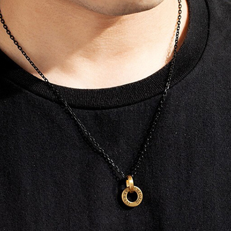 Shop EMPORIO ARMANI 鈦金圓形吊墜項鍊 嘻哈風格 EGS2707710