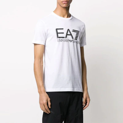 Kaos Pendek Emporio Armani Putih Logo Besar. 3HPT81-PJM9Z-1100 Shop Kaos Pendek Emporio Armani Putih Logo Besar. 3HPT81-PJM9Z-1100