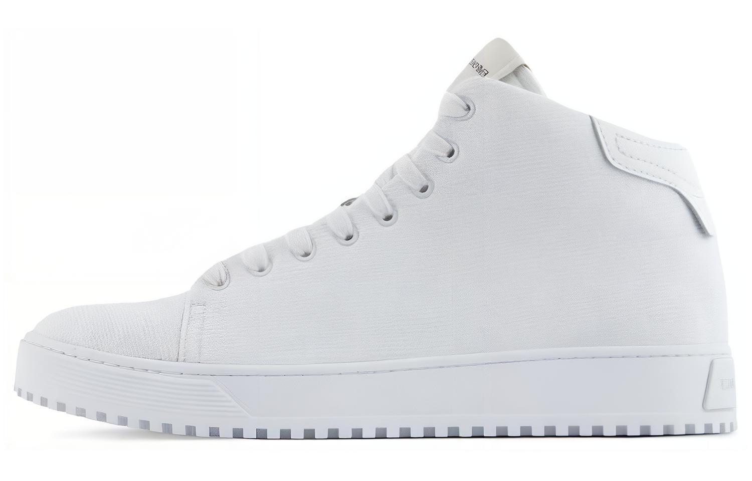 Emporio Armani White Casual Comfort Sneakers. X4Z103XN215A222 White