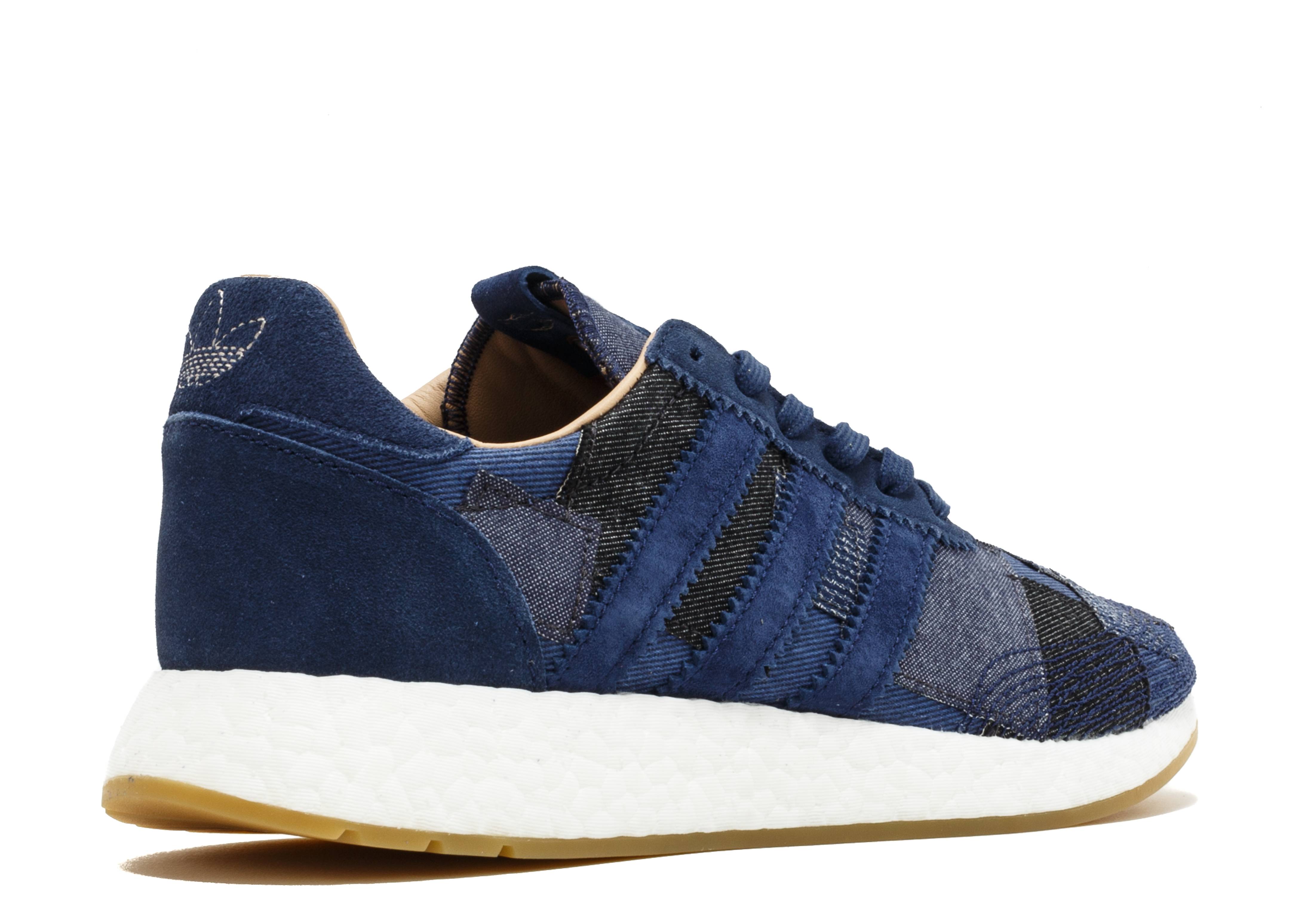 Lookbook END. x Bodega x 아디다스 이니키 러너 "콜라보" BY2104