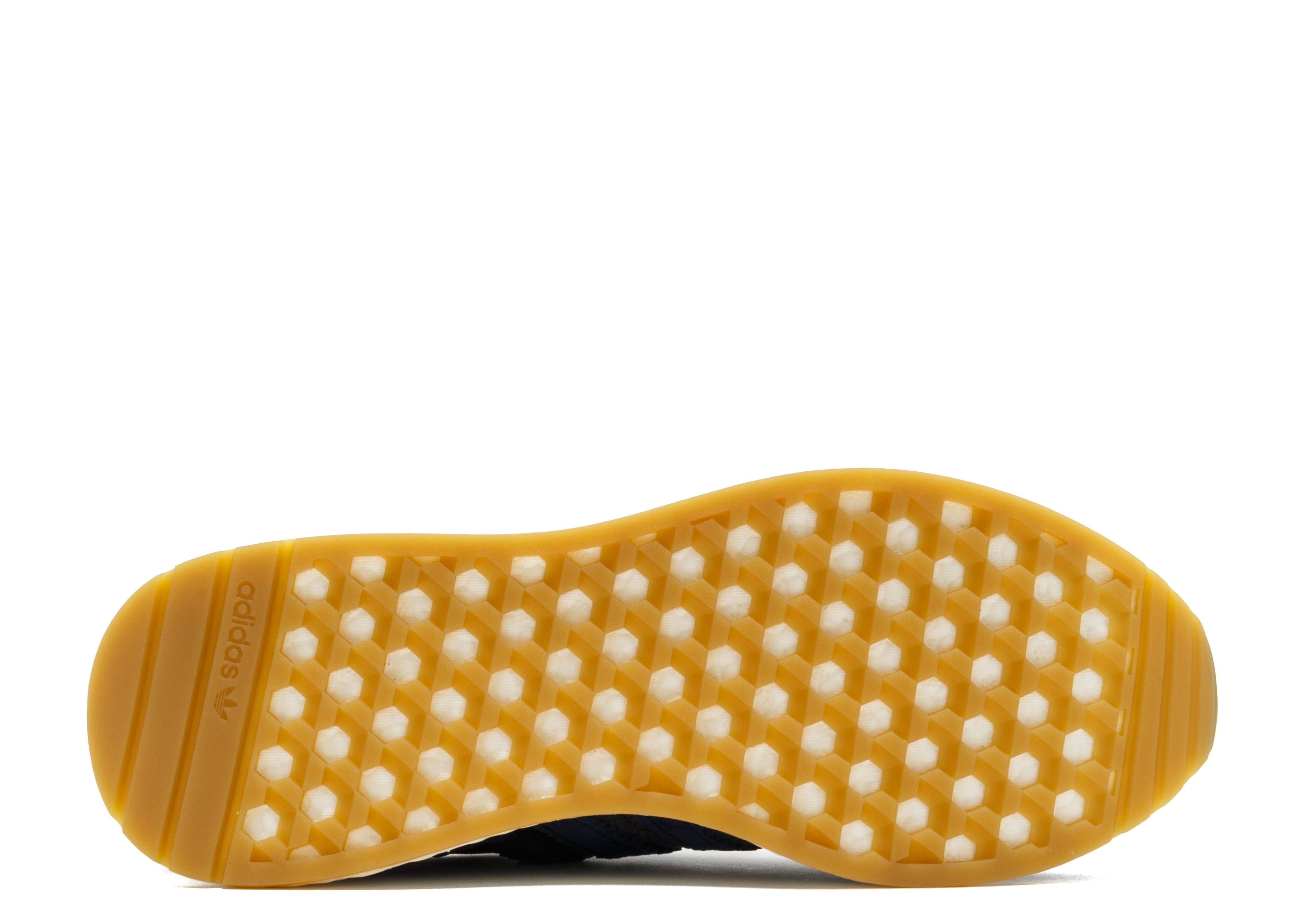 Shop END. x Bodega x 아디다스 이니키 러너 "콜라보" BY2104