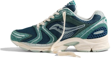 END. x Saucony ProGrid Triumph 4 'Nessie' S70874-1 END. x Saucony ProGrid Triumph 4 'Nessie' S70874-1