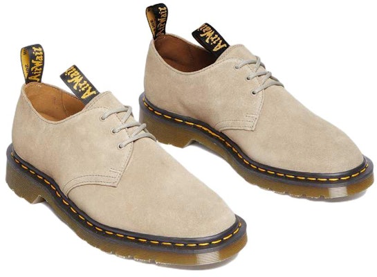 Engineered Garments x Dr. Martens 1461 'Milkshake Suede' 27965232 Lookbook Engineered Garments x Dr. Martens 1461 'Milkshake Suede' 27965232