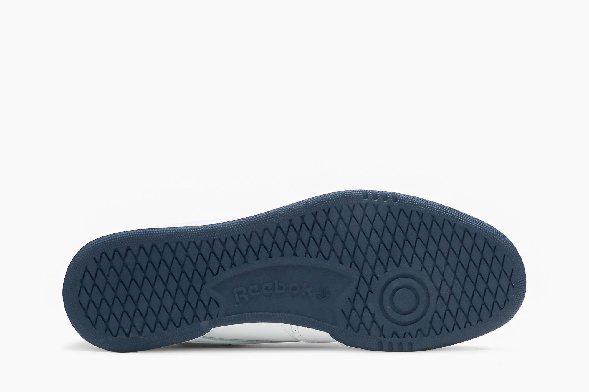 Shop Eric Emanuel x Reebok Club C 85 '活力橘色' FY3413