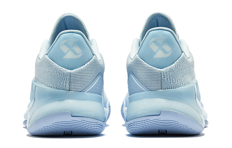 Shop 【得物新品發售 發售價399】鴻星爾克 謙馴1.0 炁科技 實戰 減震防滑 中幫 籃球鞋 男款 海灣色