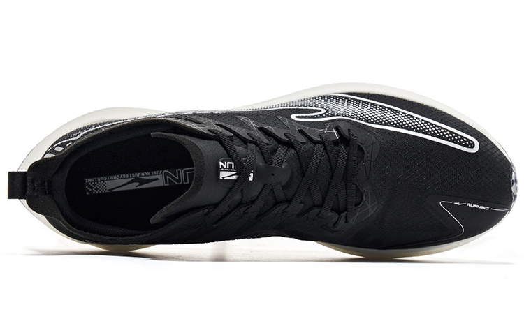 Lookbook 이엑스알벤 로우 블랙 러닝화 (ERKE 생략) 11122203458-005