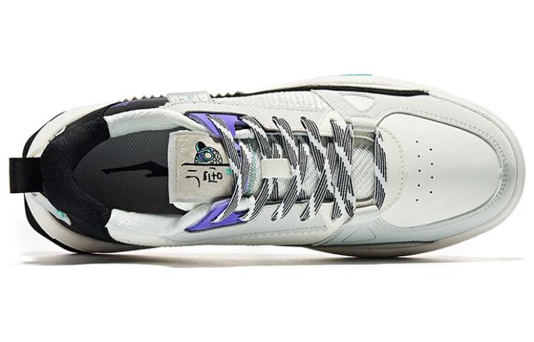 Shop 鴻星爾克 電池熊貓 休閒時尚 減震透氣 低幫 板鞋 白黑