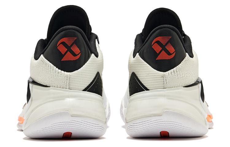 Shop ERKE Hongxing Humility 1.0 'Swan' Sepatu Olahraga Pria 11124104218-001