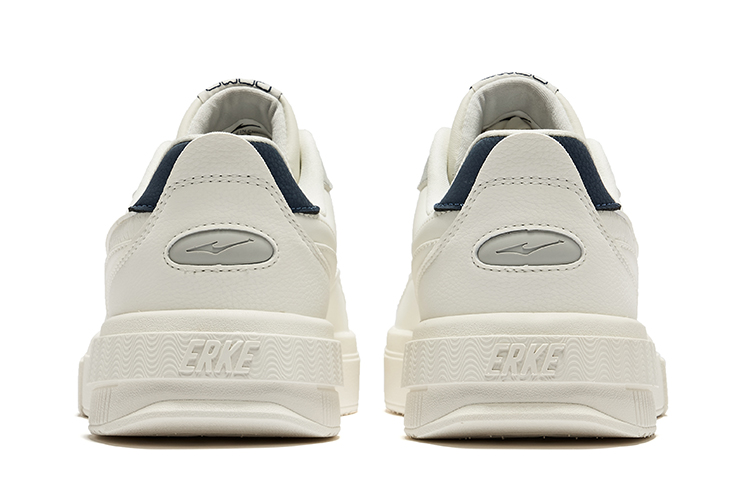 Shop 이커 홍싱 스케이트보드화 '크리스탈 화이트 듀 그레이' (68 characters) 51124101172-005