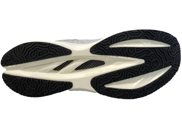 Lookbook ERKE Siri Maraton 'Teknologi Kusyen Biru Putih' 11121203340-003