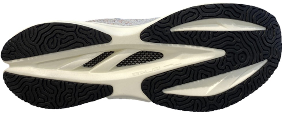 ERKE Marathon Series 'White Blue Cushioning Technology' 11121203340-003 Lookbook ERKE Marathon Series 'White Blue Cushioning Technology' 11121203340-003