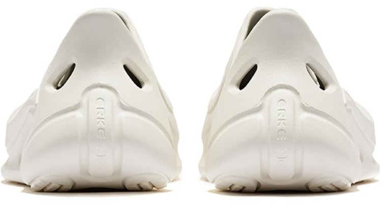 이커 Qi Dan 스포츠 샌들 '화이트 블랙' 11123210321-010 Shop 이커 Qi Dan 스포츠 샌들 '화이트 블랙' 11123210321-010