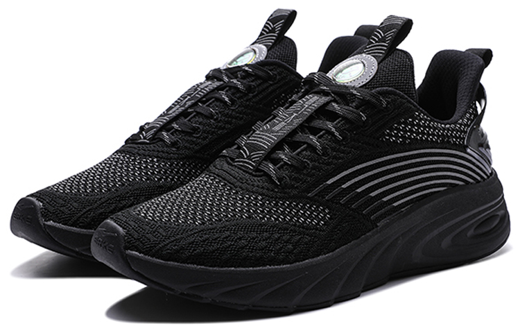 Lookbook 鴻星爾克 奇弾α-Flex ロー "ステラブラック" 11120103622-001