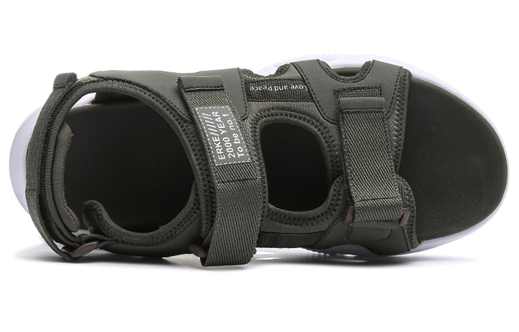 Lookbook Sandal ERKE 'Hijau Tua Putih' 11120202351-505