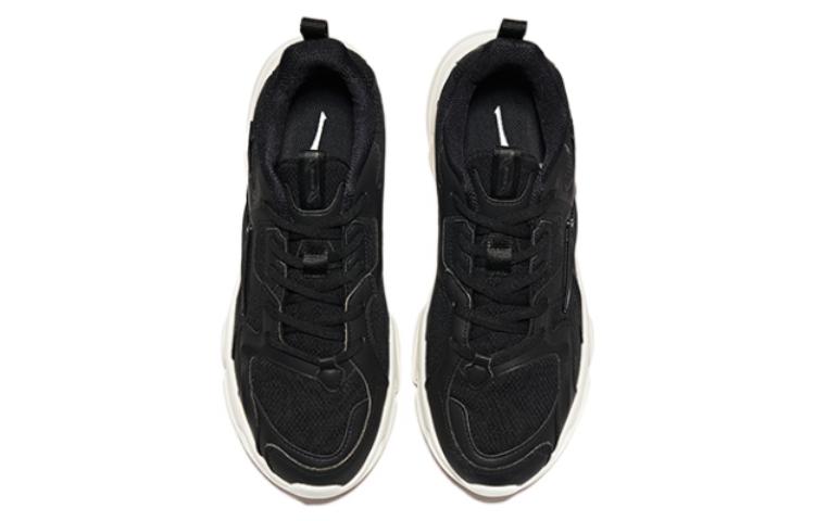 Lookbook Zapatillas de Entrenamiento ERKE 'Negro Oro' 11122114127-004