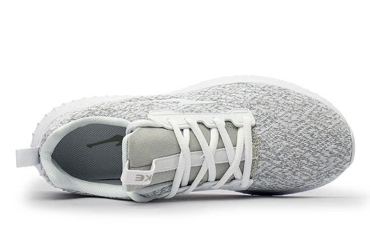 Lookbook Zapatillas de Entrenamiento ERKE 'Blanco Gris' 51119214126-006