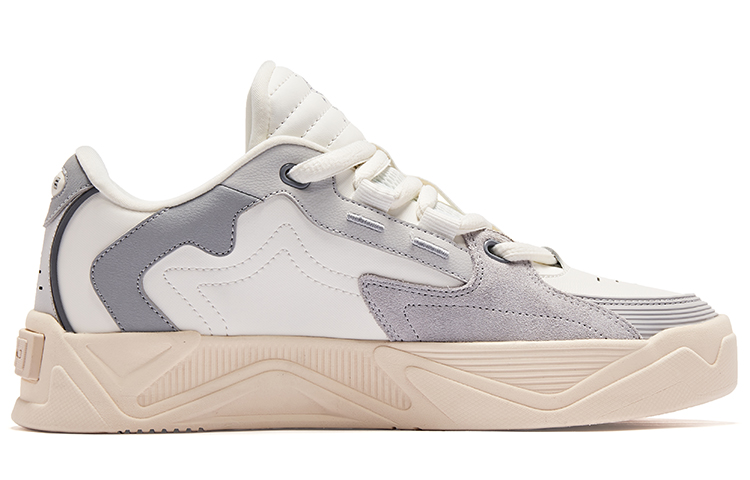 Lookbook ERKE XTEP Battery Panda Rendah 'Kelabu Putih' 'Bintang Bersinar' 51123301094-005