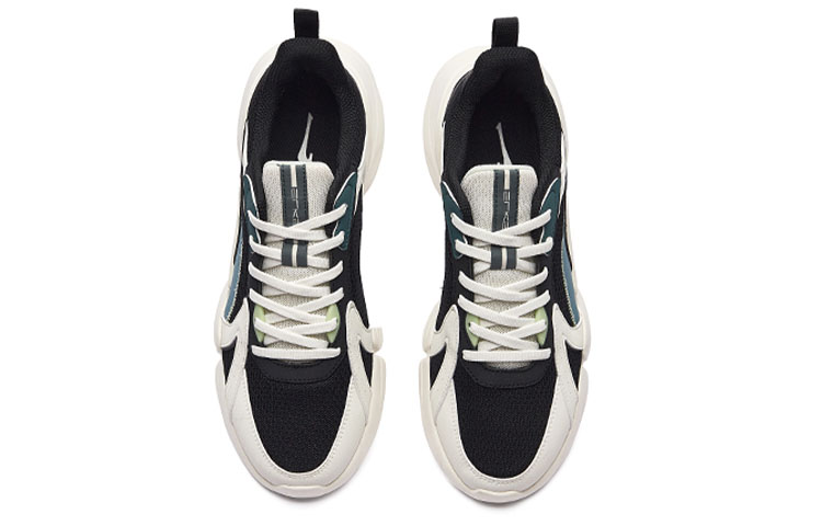 Lookbook ERKE Xtep Bantalan Anti-Selip Tahan Aus Rendah 'Kenyamanan Hitam Hijau' 51122102246-003