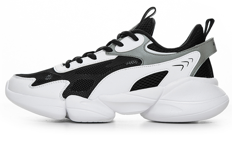 ERKE XTEP Cushioning Tech Durable Low 'Black White' 11121214154-003