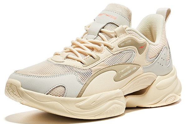 鸿星尔克特步时尚跑鞋'羽白/烟灰/荧光火橙' 11122220069-007 Lookbook 鸿星尔克特步时尚跑鞋'羽白/烟灰/荧光火橙' 11122220069-007