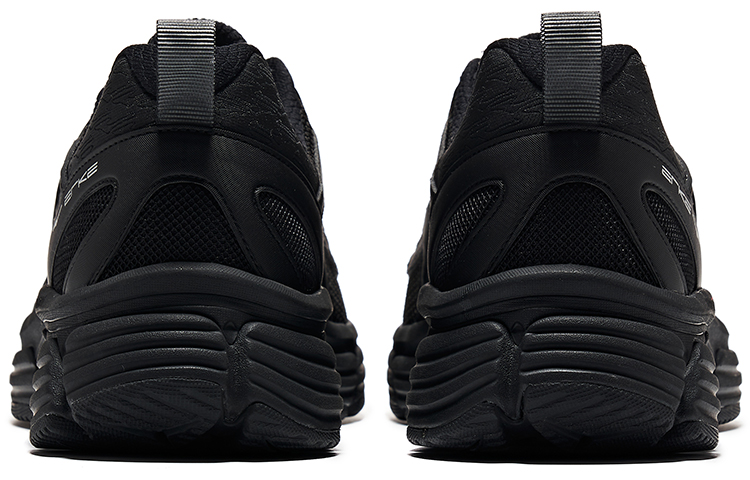 Shop 鴻星爾克 魚骨レトロ 黒 (Honxing'erke Uokotsu Retro Kuro) 51123202244-003