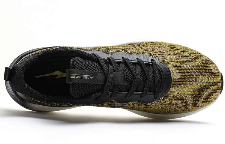 Lookbook 鴻星爾克 彈力系列 輕便 低筒 跑步鞋 男款 黑金