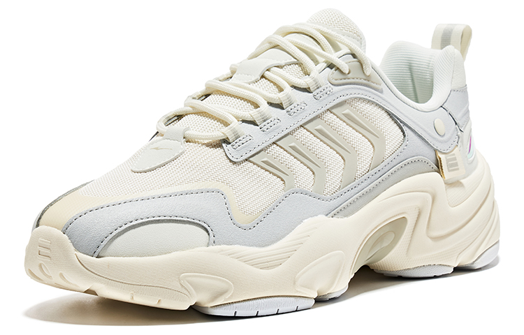 Lookbook 鸿星尔克 特步 光明探寻者'白灰' 11122220461-001