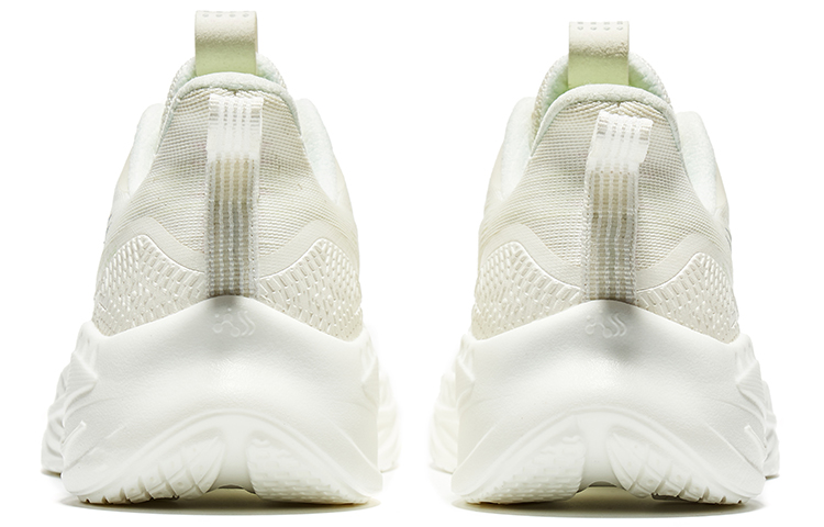 Shop 鸿星尔克X特步 Lightning “水晶白” 51123103258-002